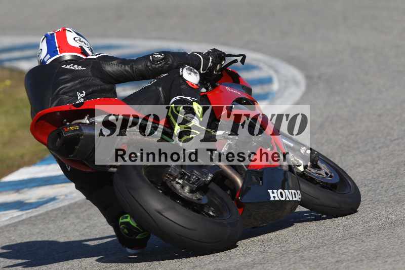 /Archiv-2023/02 31.01.-03.02.2023 Moto Center Thun Jerez/Gruppe blau-blue/backside